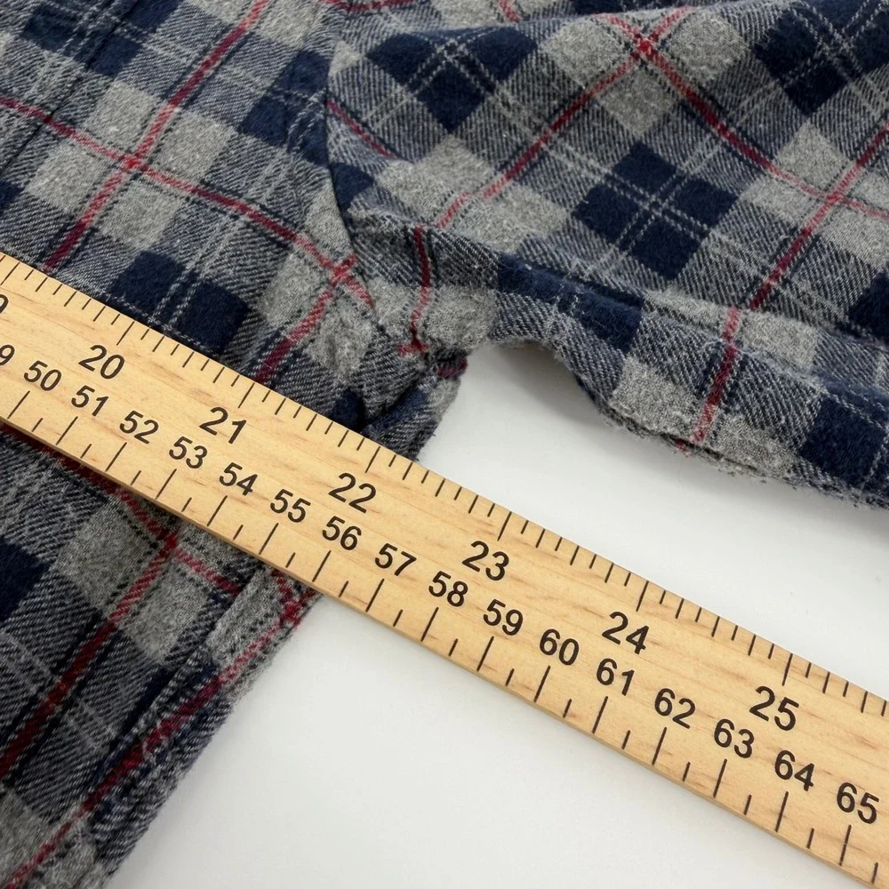 J Crew Classic Flannel Plaid Button Down Shirt Mens Medium‎ Blue Gray Red